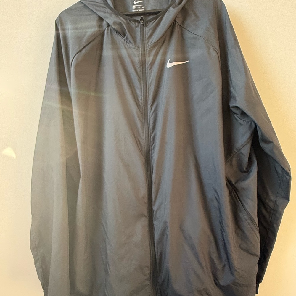 Nike Men's Black Windbreaker Jacket